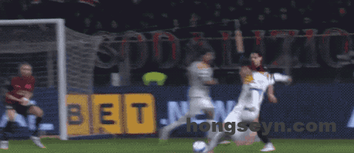 8a55ce4bg00t5fhq600vid000dw0060m