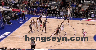 三巨头走了俩，联盟笑柄却起飞了