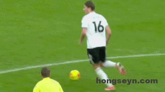 d6db88f7g00t9sfcy07cwd000fs008um