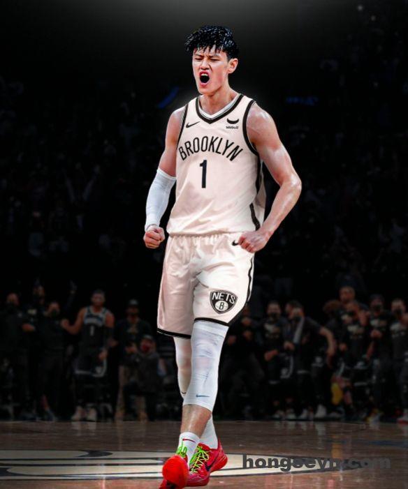 曾凡博签篮网,跑龙套还是真有戏?